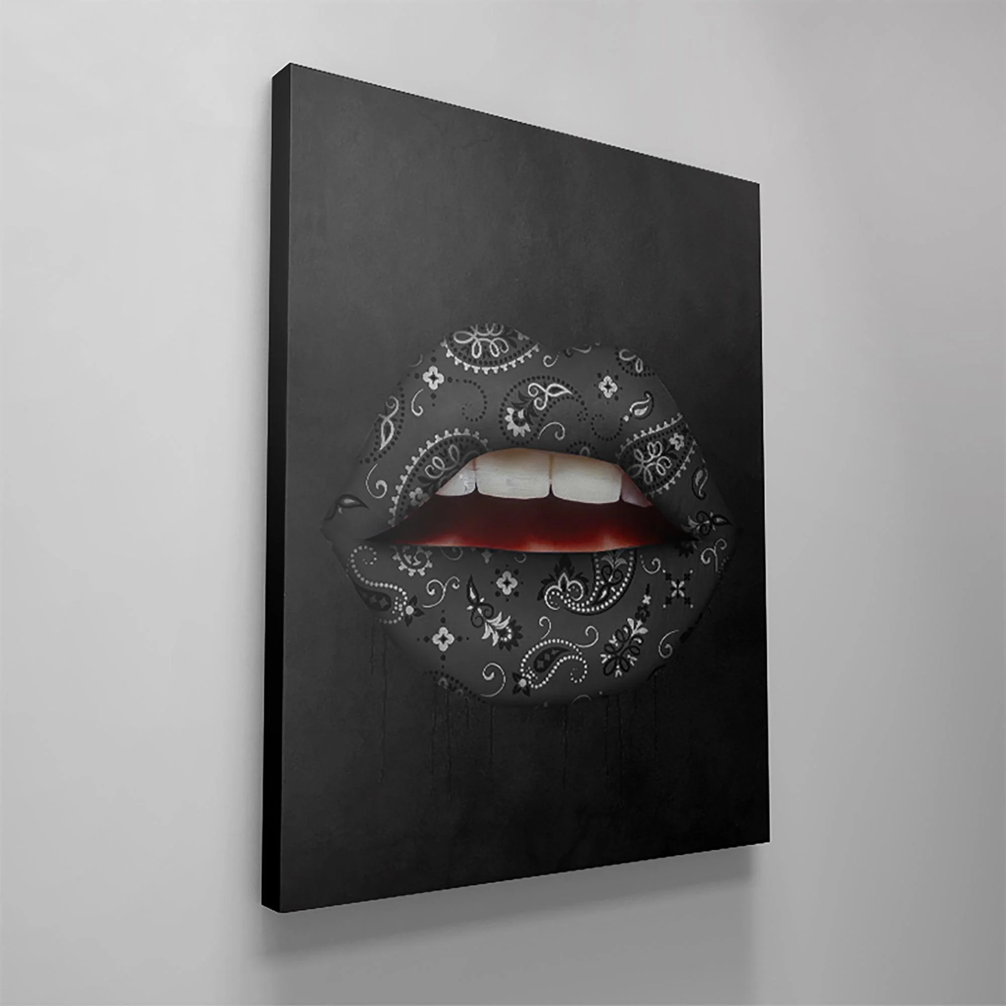 Black Bandana Lips - Image 4